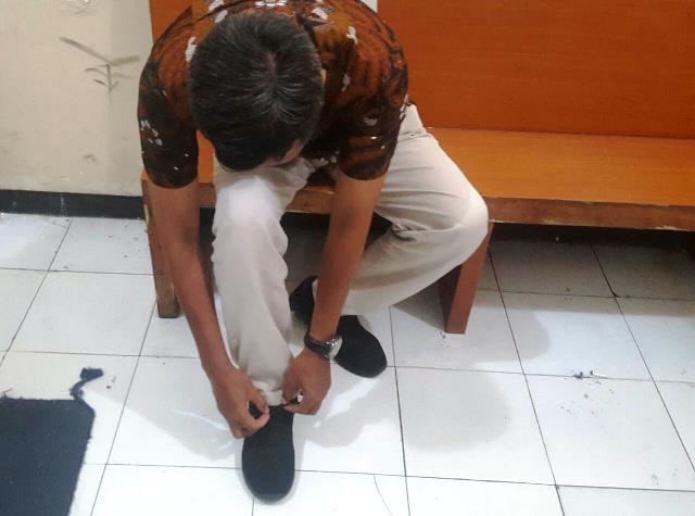 Ini Alasan Pegawai Pemkot Surabaya Banyak yang Gunakan Sepatu Kets