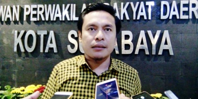 Dorong Risma Kembali Torehkan Tinta Emas, Legislator Surabaya Desak Pemkot Revisi Perda Reklame