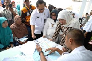Gubernur Khofifah Apresiasi Layanan Administrasi Terintegrasi Pemkab Jombang