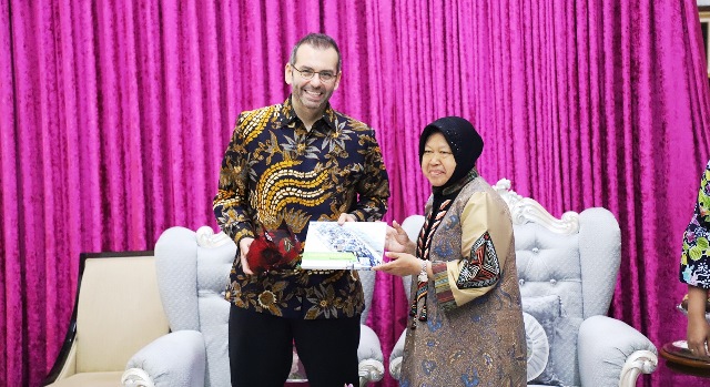 Terima CSR dari Indosat Ooredoo, Surabaya jadi Kota Pertama Implementasi Program IdCamp Offline