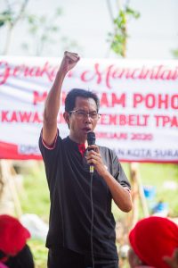 Ketua DPC PDIP Surabaya Pimpin Giat Tanam Pohon di Kawasan TPA Benowo