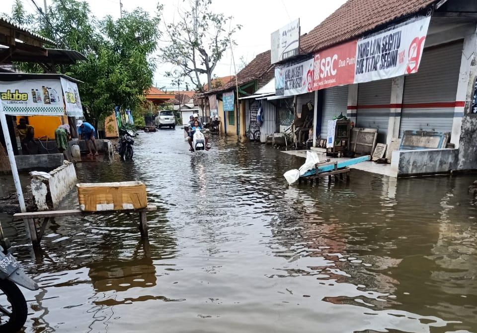 Penanganan Tak Maksimal, Korban Banjir di Desa Kedung Banteng Alami