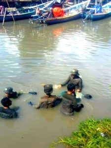 Tim SAR Intai Amfibi 2 Marinir Temukan Satu Dari 3 Siswa SMP Tenggelam