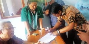 Timbulkan Bau dan Lalat, Usaha Ayam Potong di Desa Juwet Kediri Didemo Warga