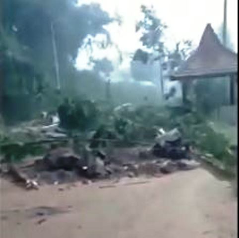 Beredar Video Banjir Bandang dan Tanah Longsor di Wilayah Pacet Mojokerto