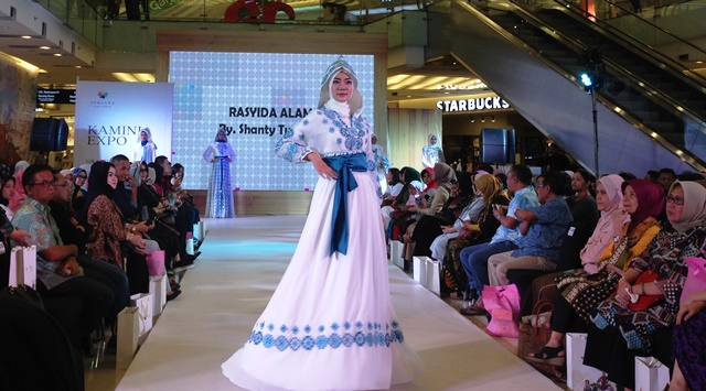 Jadi Barometer Fashion Indonesia, Persana Jatim Gelar Kamini Santika Baksya