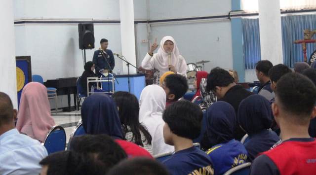 Popularitasnya Kian Meningkat, Reni Astuti Jadi Keynote Speaker di Acara Pelatihan Kewirausahaan