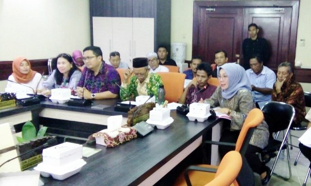 Merasa Dibedakan Pelayanannya, Warga RW 9 Moro Krembangan Wadul ke DPRD Surabaya