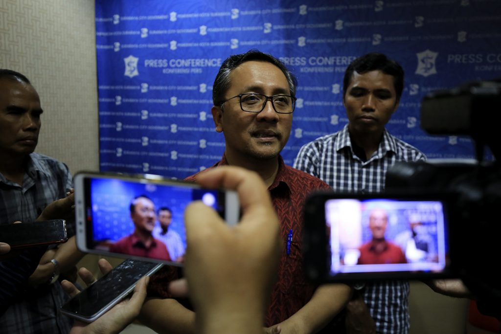 Kini Warga Surabaya Diimbau Urus Adminisrasi Kependudukan Via Online
