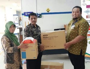 Support Atasi Covid-19, Pemkot Surabaya Bantu Masker hingga Baju Pelindung ke Rumkit Unair