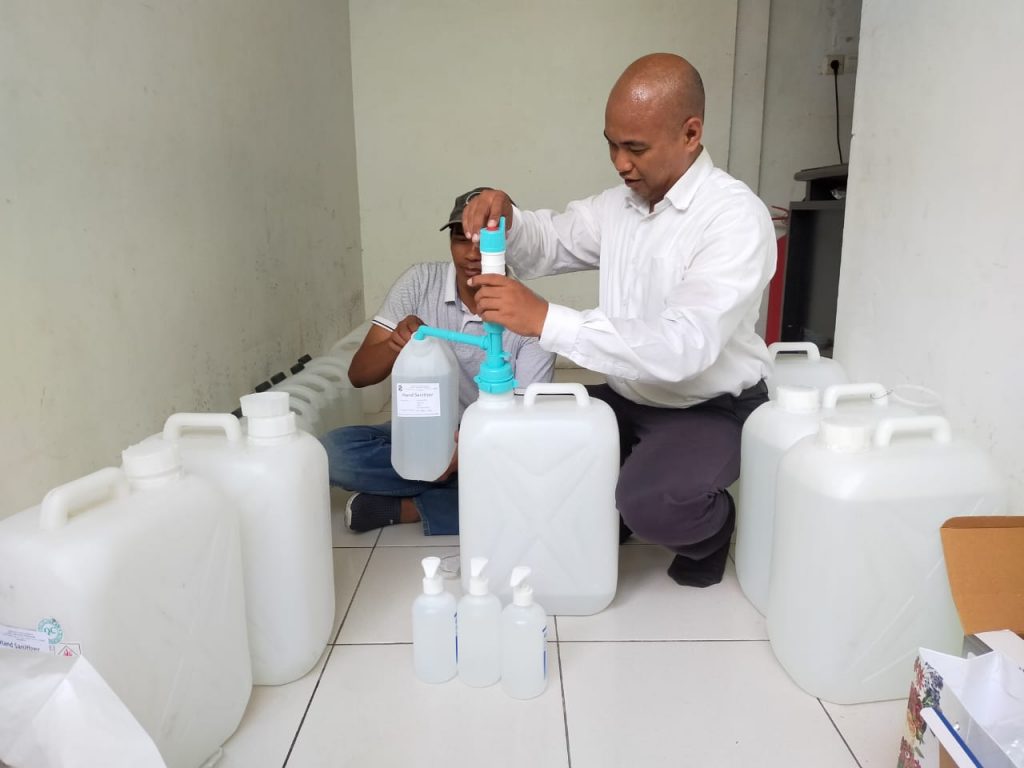 Pemkot Surabaya Ciptakan Produk Hand Sanitizer