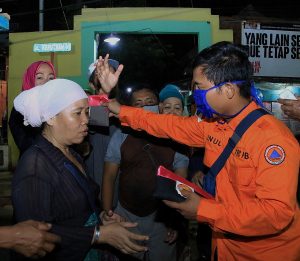Gugus Tugas Jatim Terapkan Protokol Kesehatan di Pasar Keputran