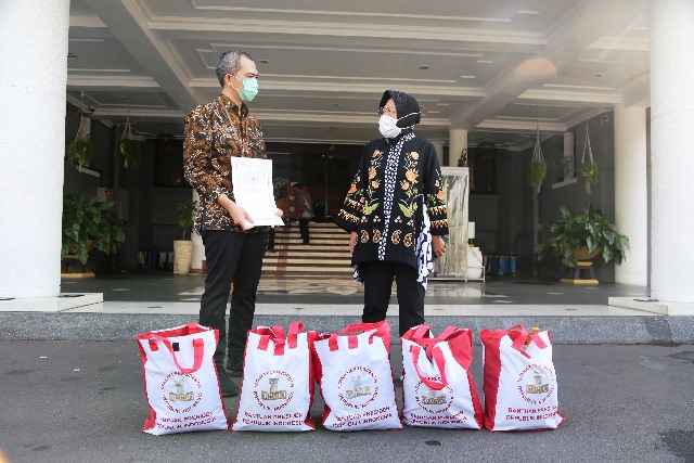 Pemkot Surabaya Akan Segera Salurkan Bantuan 10 Ribu Paket Sembako dari Presiden RI