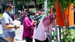 Tak Kenal Hari Libur, Wali Kota Risma Terus Bergerak Tanpa Mengenal Lelah