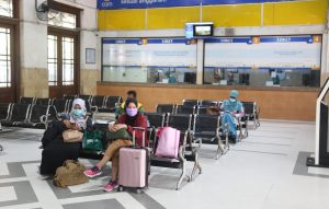 Ikuti Rekomendasi WHO, Daop 8 Surabaya Wajibkan Penumpang KA Pakai Masker