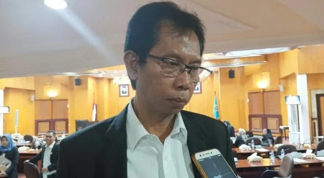 Jelang Penerapan PSBB, Ketua DPRD Surabaya: Sosialisasi Harus Cepat, Intensif dan Massif