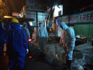 Meninggal Mendadak di Depan Warung Sidoarjo, Warga Surabaya Dievakuasi Tim Medis Berhazmat