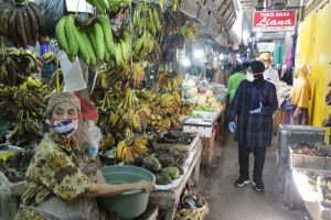 Ini Pesan Wali Kota Risma ke Pedagang saat Sosialisasi di Pasar Pucang