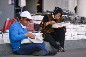 Ini Alasan Wali Kota Risma Lebih Memilih Berkantor di Posko Halaman Balai Kota
