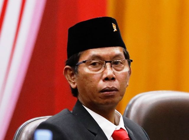 Support Pemkot Tangani Covid, DPRD Surabaya Gelar Rapat Telekonferensi dengan Risma Wali Kota