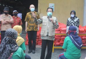 Agar Korban PHK Bisa Dapat Bansos, Plt Bupati Sidoarjo Imbau Lapor ke Kelurahan Atau Desa