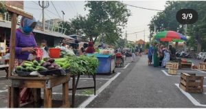 Terapkan Physical Distancing dan Social Distancing, Pasar Pegirian Gunakan Jalan Umum