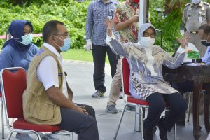 Risma Wali Kota Paparkan Penanganan Covid ke 3 Jenderal (Purn) yang Diterjunkan BNPB