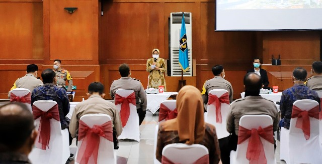 Kenaikan Data Covid-19 di Surabaya Adalah Hasil Tes Masif yang Digelar Pemkot