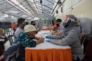 Di Kota Surabaya, Bantuan Sosial Tunai dari Kemensos Mulai Dicairkan
