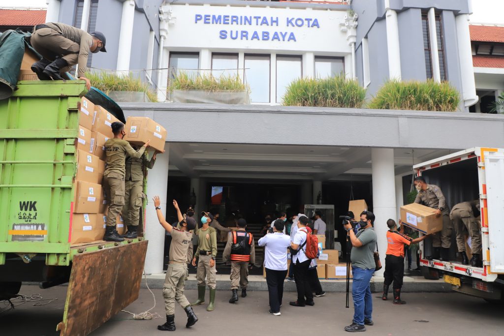 Bantuan dari Pusat Terus Mengalir, Kini Pemkot Surabaya Terima dari Kemenkes