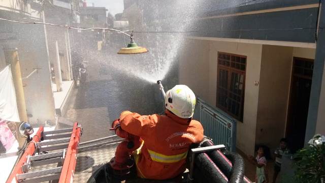 Tekan Penyebaran Covid-19, Penyemprotan Disinfektan Dinilai Sudah Efektif