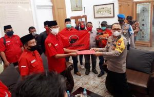 Desak Polisi Segera Usut Pembakaran Bendera, PDIP Surabaya Datangi Mapolrestabes