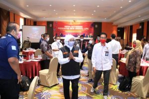 Jelang New Normal, Gubernur Khofifah Ajak Media Sosialisasikan Lebih Masif Protokol Kesehatan ke Masyarakat