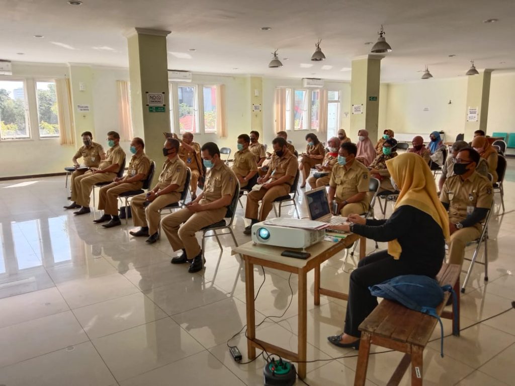 Gencarkan Gerakan Masif Operasi Pakai Masker, Pemkot Surabaya Libatkan Semua Karyawan Kecamatan dan Kelurahan