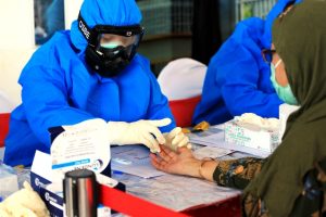 Peserta UTBK yang Hasil Rapid Test Reaktif Langsung Dilakukan Swab