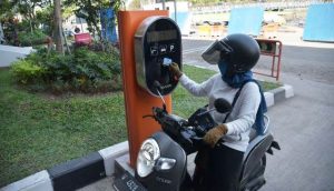 Perhatian! Terminal Intermoda Joyoboyo Mulai Berlakukan Uang Elektronik