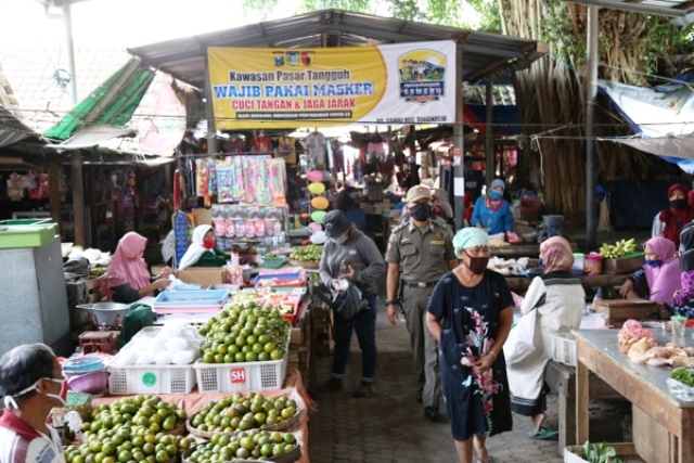 Satpol-PP Kabupaten Kediri Terus Gelar Operasi Masker hingga ke Pasar Tradisional