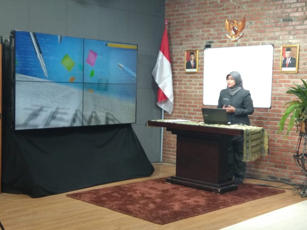 Pelajar SD dan SMP Surabaya Difasilitasi Sistem Pembelajaran Melalui Televisi