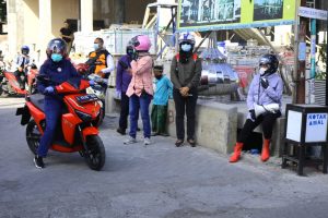 Blusukan ke Perkampungan di Surabaya Utara, Wali Kota Risma Beri Imbauan dengan Bahasa Madura