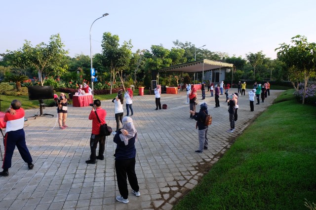 Latih Calon Instruktur Senam dari Puskesmas, Pemkot Surabaya Gandeng PDPI