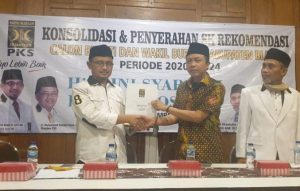Raih Dukungan Tiga Partai Besar, Pasangan Rini-Santoso Kian Melenggang di Pilbup Blitar