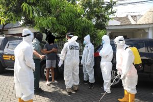 Pemprov dan Polda Jatim Gencar Jemput Pasien Covid-19