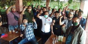 Dukung Eri Cahyadi dan Armuji, Pensiunan Babinsa di Surabaya Bentuk Korcam