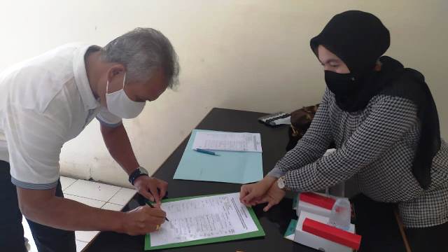 Pemkot Surabaya Jemput Bola Fasilitasi Pengurusan SIUP, Dalam Dua Hari Total 320 Usaha yang Daftar