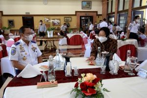 Tandatangani MoU dengan Kemenhub, Surabaya Bakal Dibantu 150 Bus untuk Angkutan Perkotaan