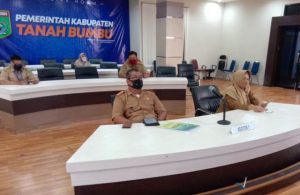 Bahas Kewenangan Daerah, APKASI dan Kepala BKPM RI Gelar Diskusi Virtual