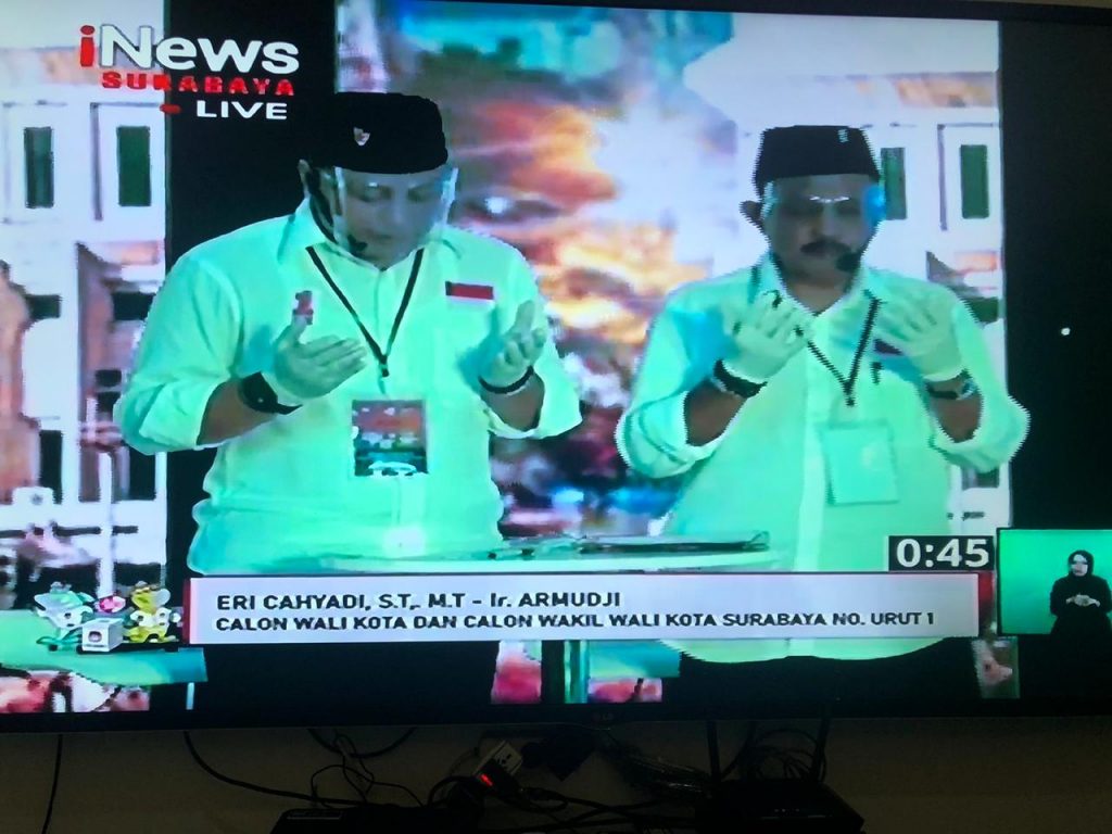 Jelang Debat Berakhir, Eri Cahyadi Berdoa Untuk Kondusifitas Surabaya