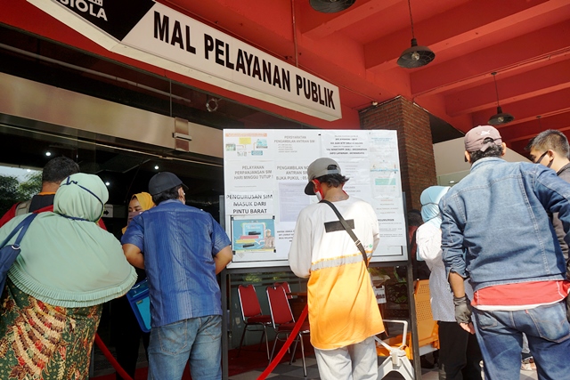 Undang 71 Ribu Warga, Dispendukcapil Surabaya Lakukan Perekaman KTP Elektronik