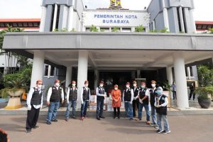 Peduli Penanganan Covid-19, Yayasan Al-Kahfi dan Kawan Lama Foundation Beri Bantuan ke Pemkot Surabaya