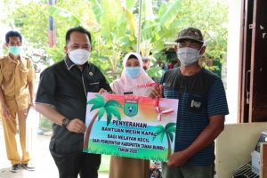 Nelayan Desa Wiritasi dapat Bantuan Alat Prikanan